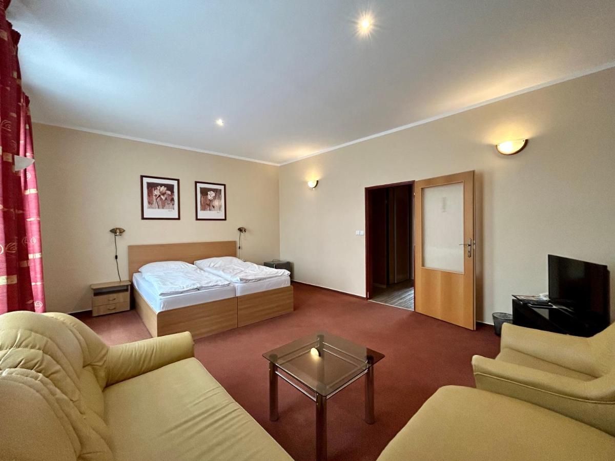 Hotel Rohac Trstená Extérieur photo